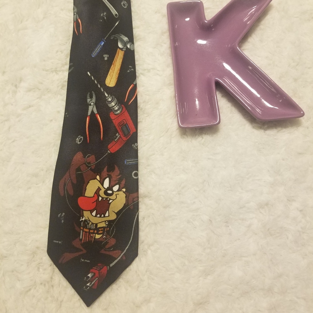 Looney Tunes vintage tie. 1997 Warner Bros.